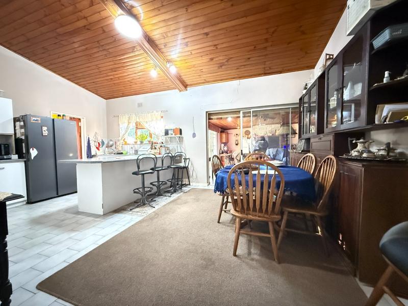 4 Bedroom Property for Sale in Bergzicht Western Cape
